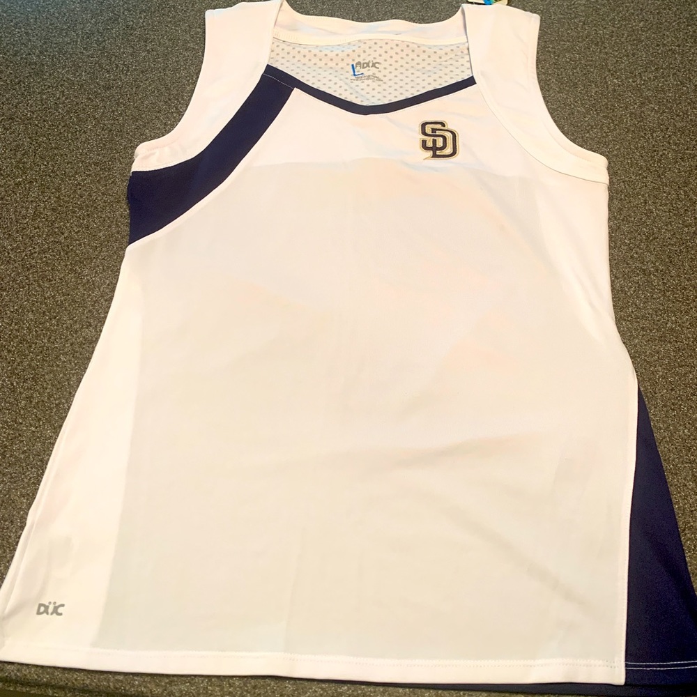 SD DUC Athletic Wear Women’s Large Top Aether-Dry Technology WINK 1452 WNV
